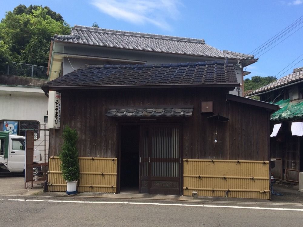 Minshuku Inn Shirahama Ekinoyado Exterior photo